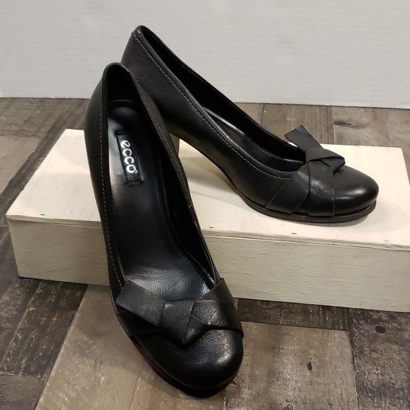 ecco womens dress shoes